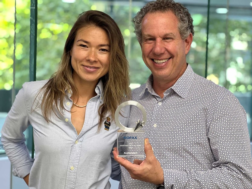 Kofax-ANZ-Partner-of-the-Year-2021-Stella-Damrath-and-Howard-Boretsky